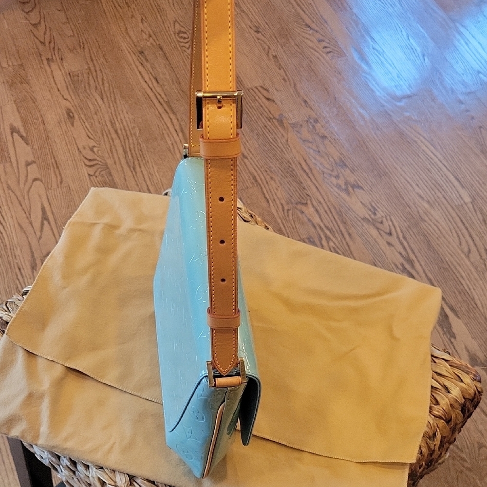 Louis Vuitton Blue Shoulder Bag - Picture 3 of 8